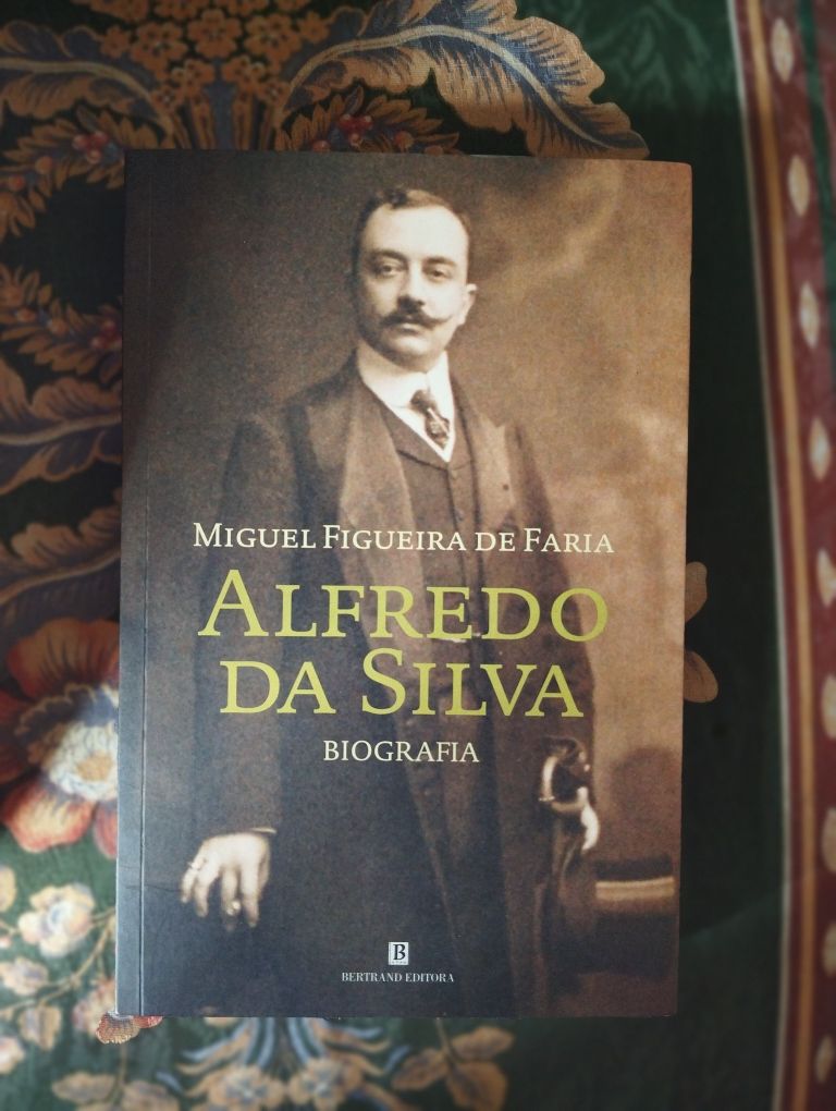 Bibligrafia de Alfredo Silva