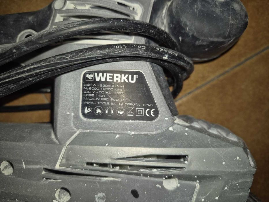 Werku Lixadora Retangular 240W