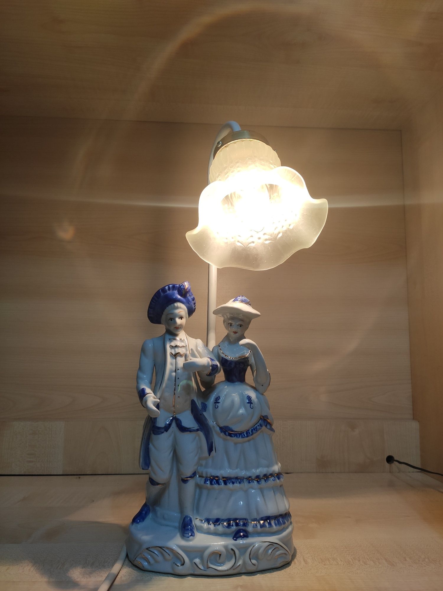 Porcelanowa Figurka, Lampka Nocna,