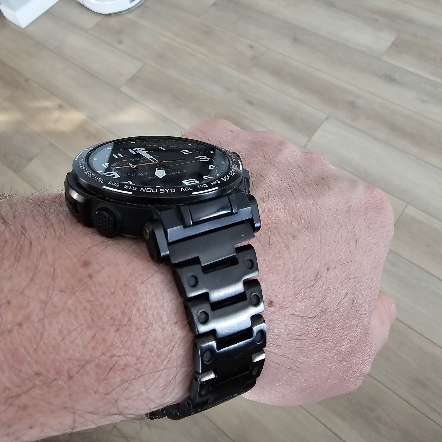 Продам casio prw6600