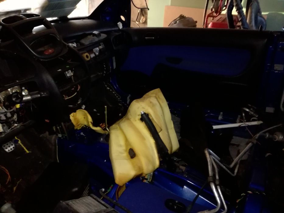 Peugeot 206 cc 2.0 i peças também reparo capotas