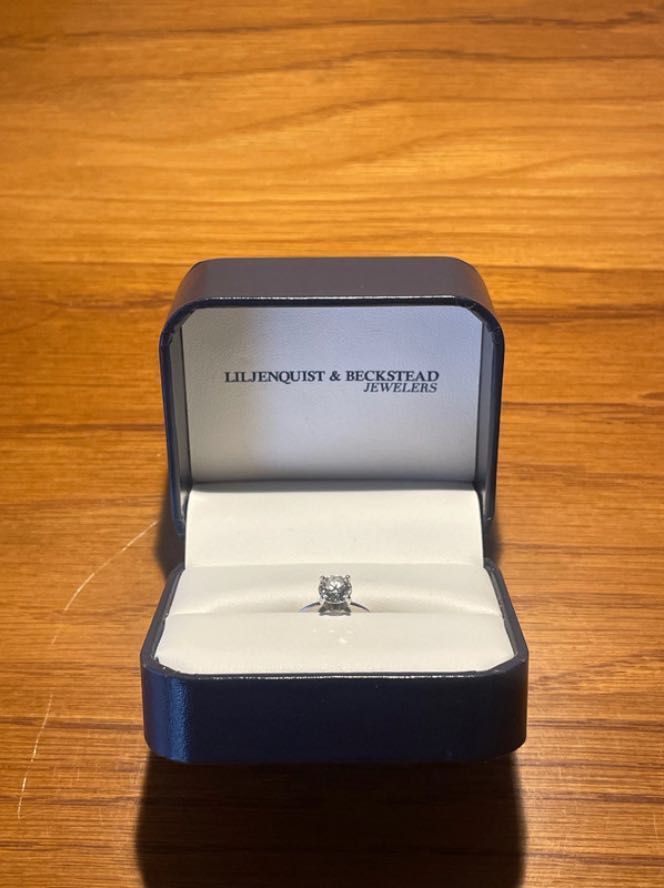 Anel com Diamante Natural - ROLEX PARTNER