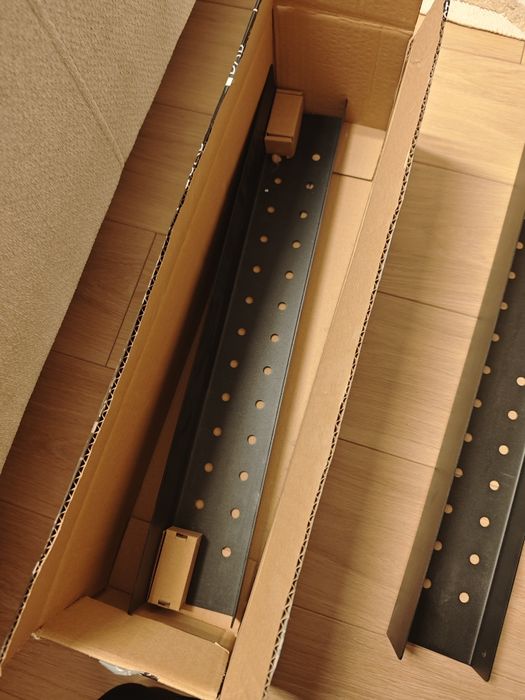 Docia Półka czarna matowa 1 sztuka DabStory 60cm łazienkowa