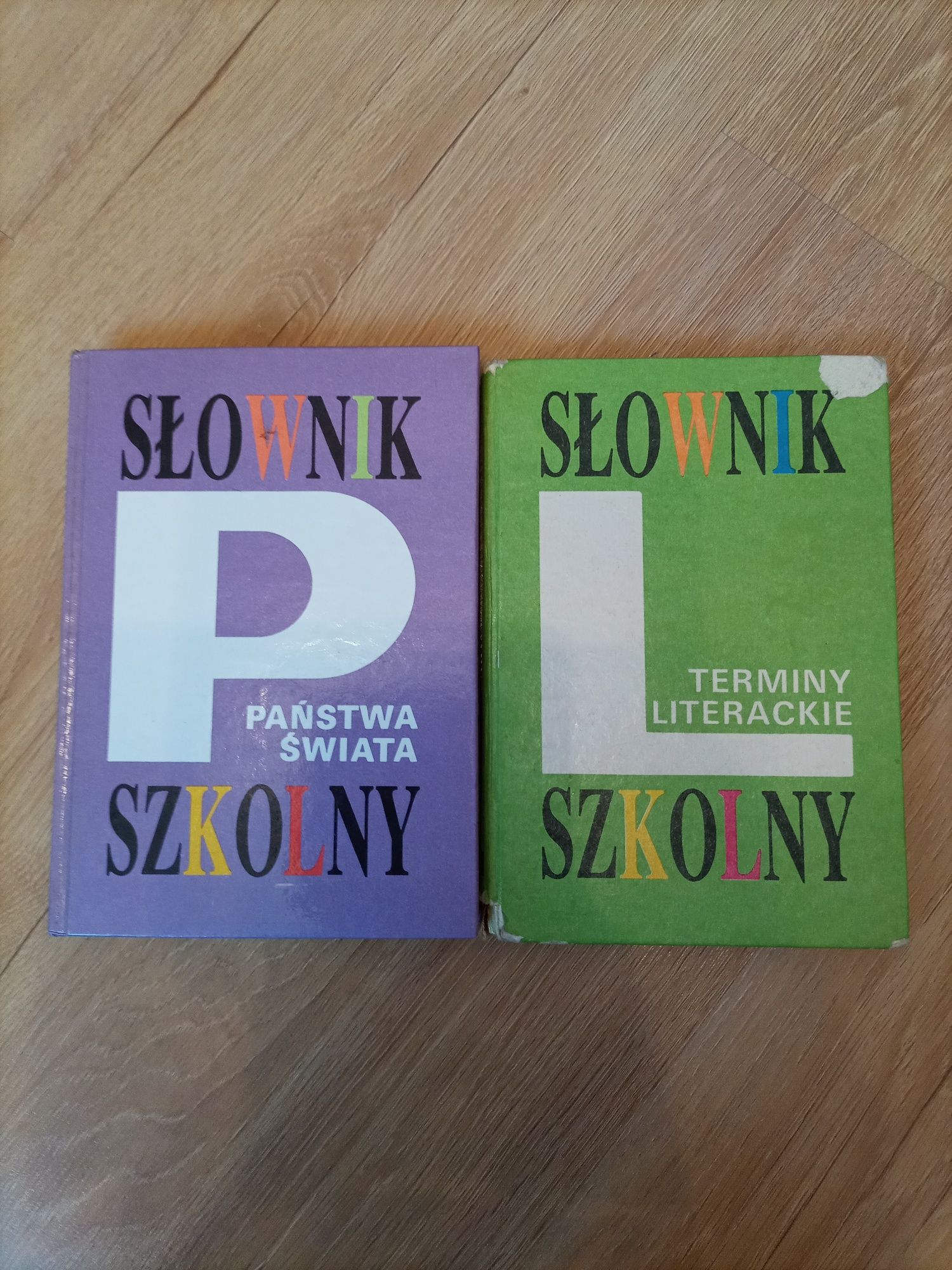 Słownik szkolny Państwa Świata Terminy Literackie