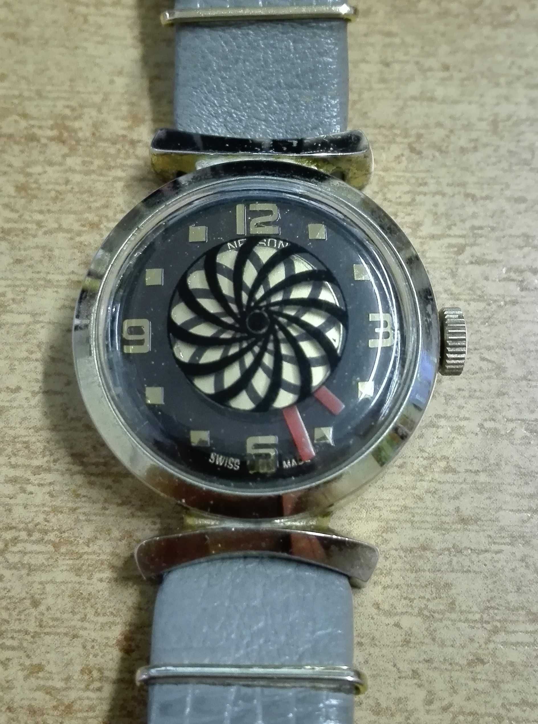 Damski zegarek Nelson - motyw jak kalejdoskop.