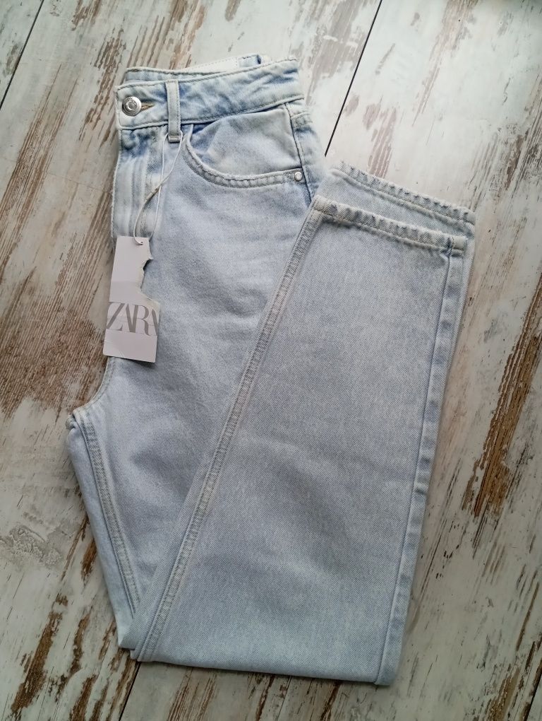 Jeansy dżinsy Zara mom Jean błękitne rozmiar XS . Piękne jasne