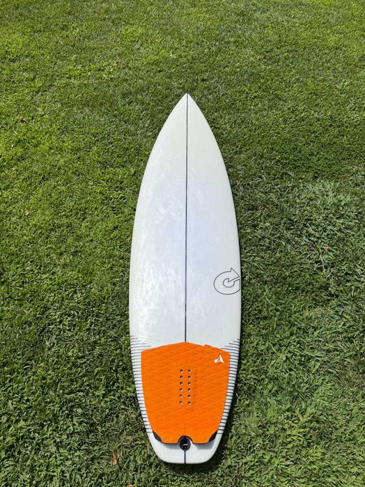 Torq Surfboard 5’8”