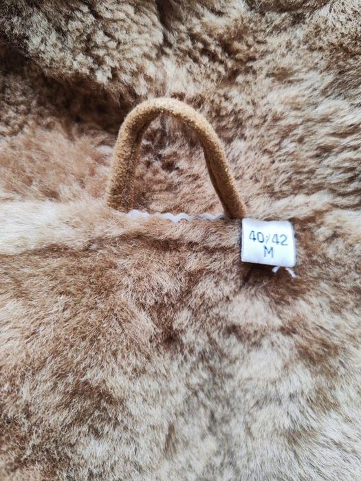 Klasyczny kożuch damski z naturalnej skóry owczej – rozmiar 40/42