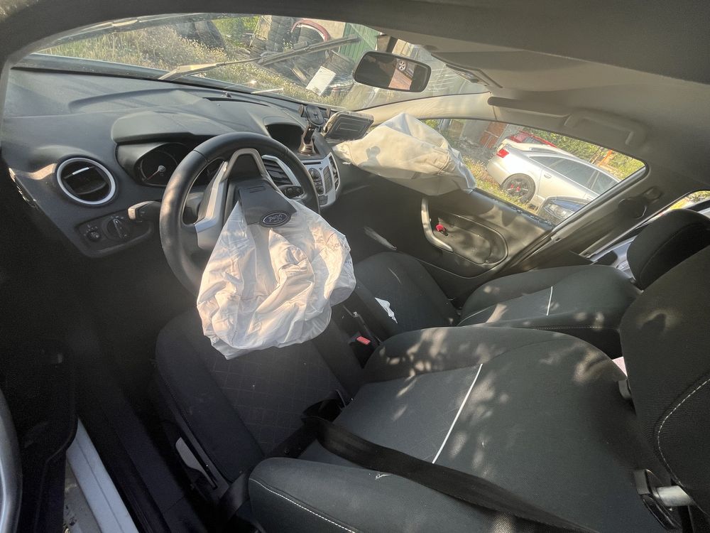 Авто Ford Fiesta