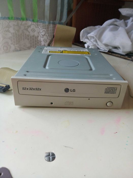 Leitor CD Rom Branco LG 52x32x52