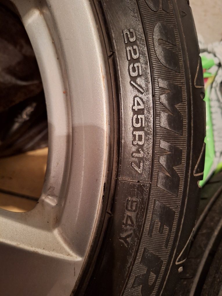 Opony letnie 225/45R17 Voyager