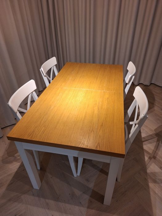 Drewniany stół i krzesła Ikea rosentrop