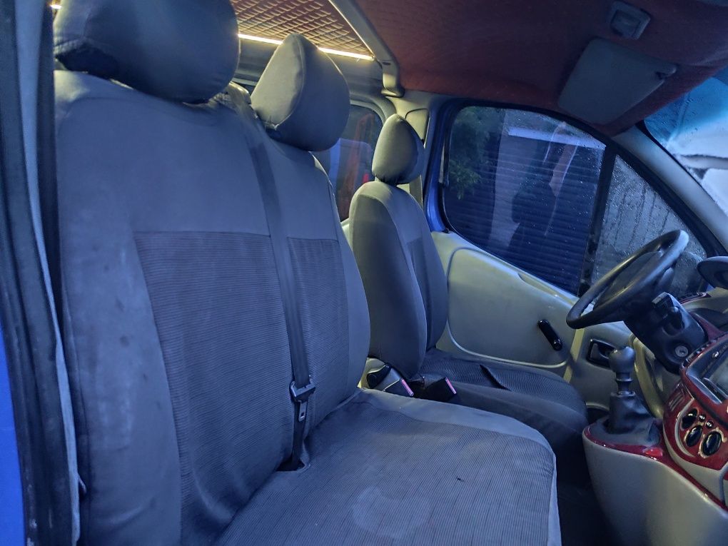 Renault Trafic II 1.9 CDi, 2005 рік