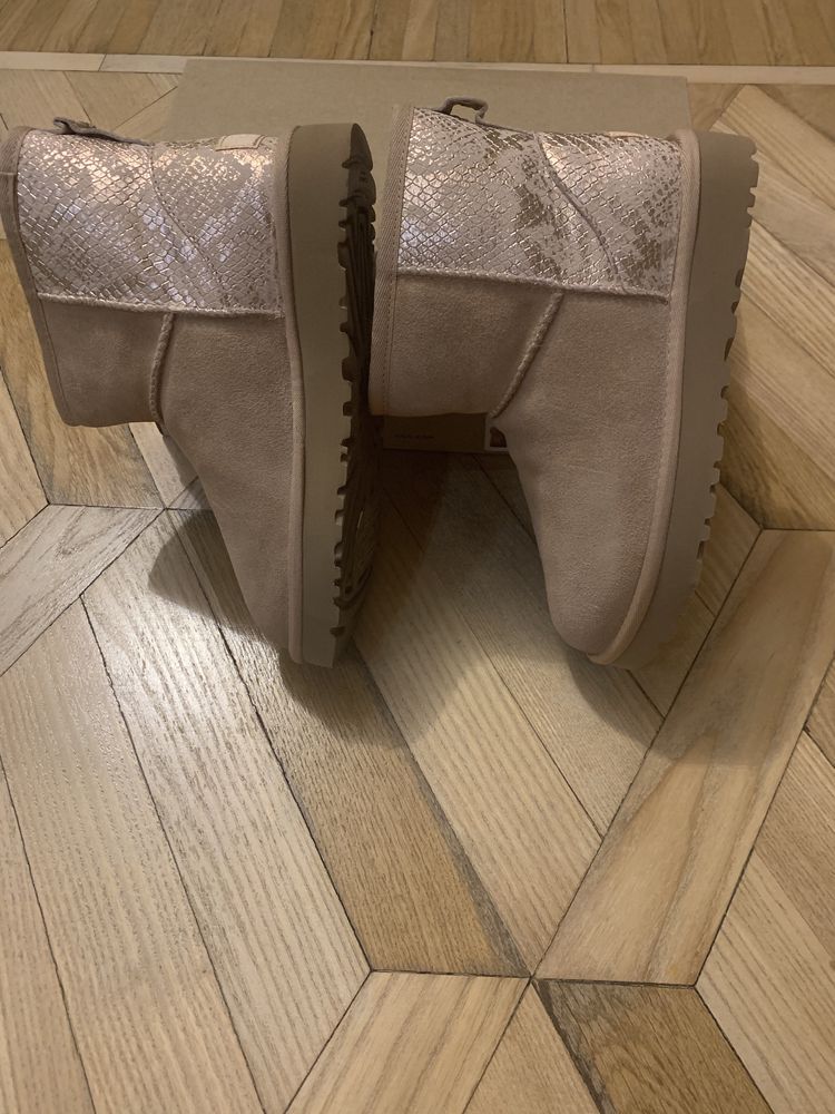 Оригинальные сапоги UGG Classic mini Metallic Snake