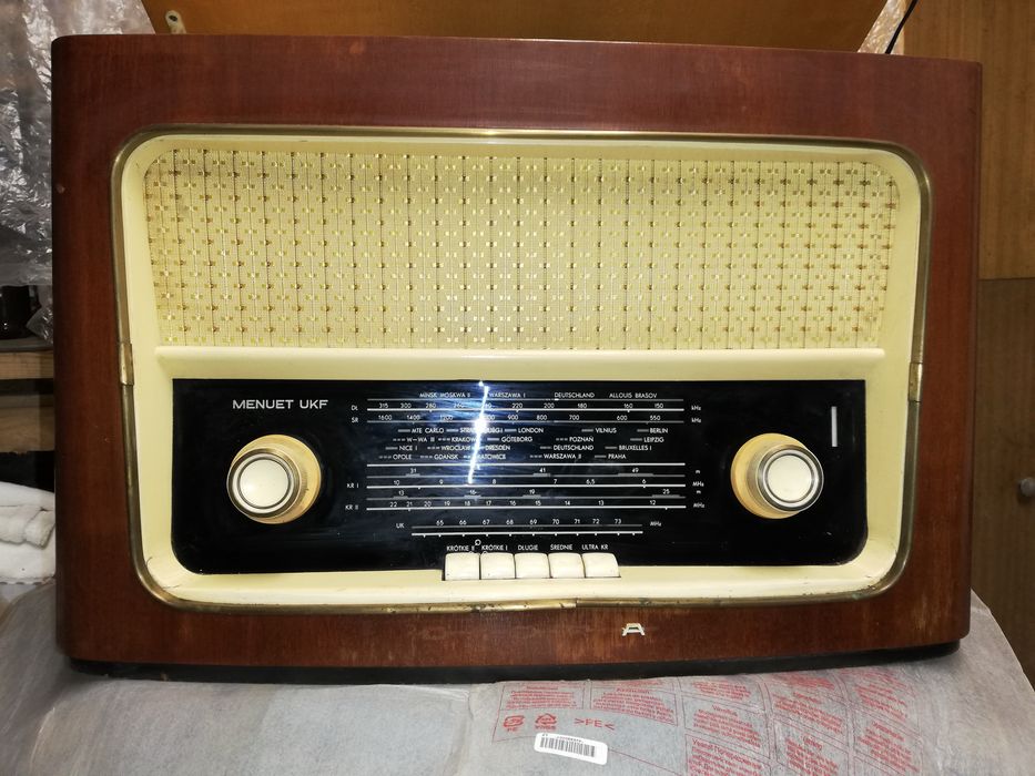 Radio Diora MENUET 6204 wraz z gramofonem