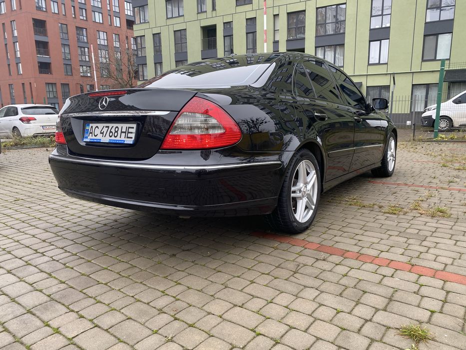 Продам Мерседес 211