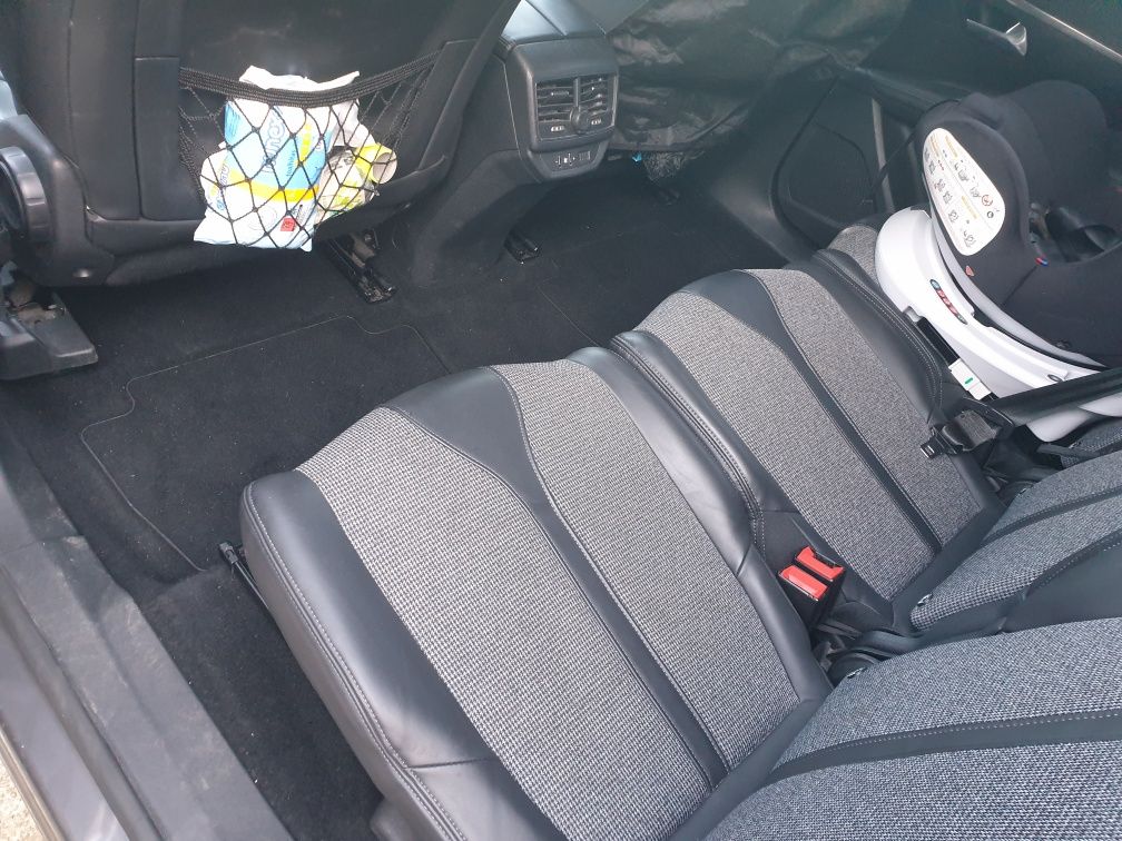 Peugeout 5008 ( inclui 4 pneus novos)