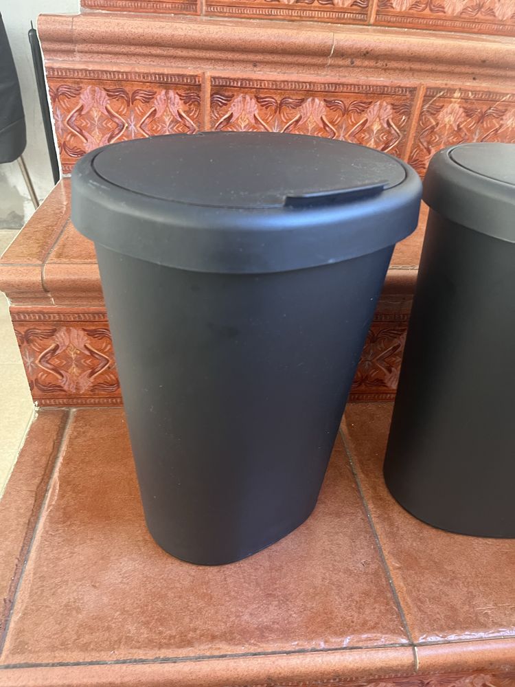 Lixeiras para a casa