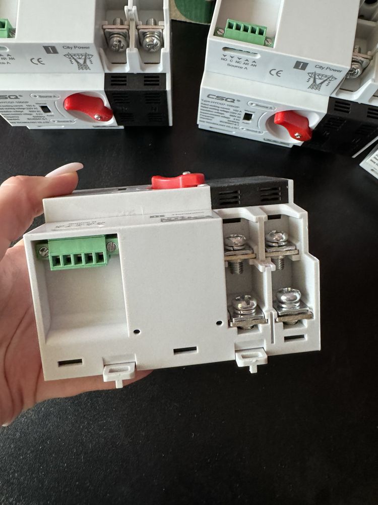 АВР Автомат введення резерву 2P 100A-230V