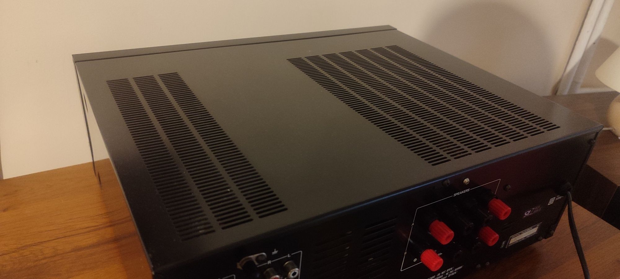 Wzmacniacz AKAI AM-32