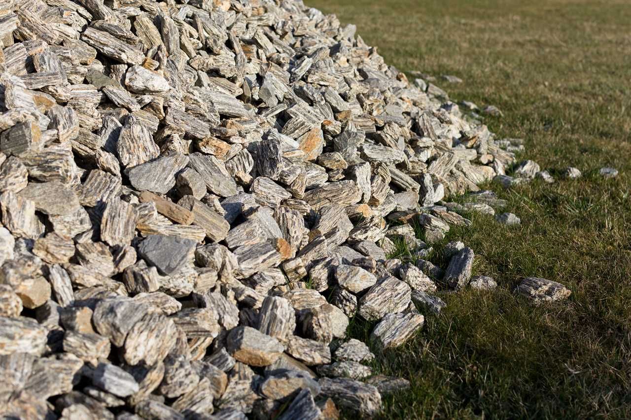 Kamień ogrodowy Kora kamienna - Gnejs 32-63 mm - gruba