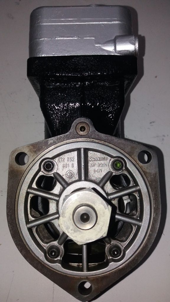 Продам компрессор Wabco 4123520080,4123520200 на Iveco