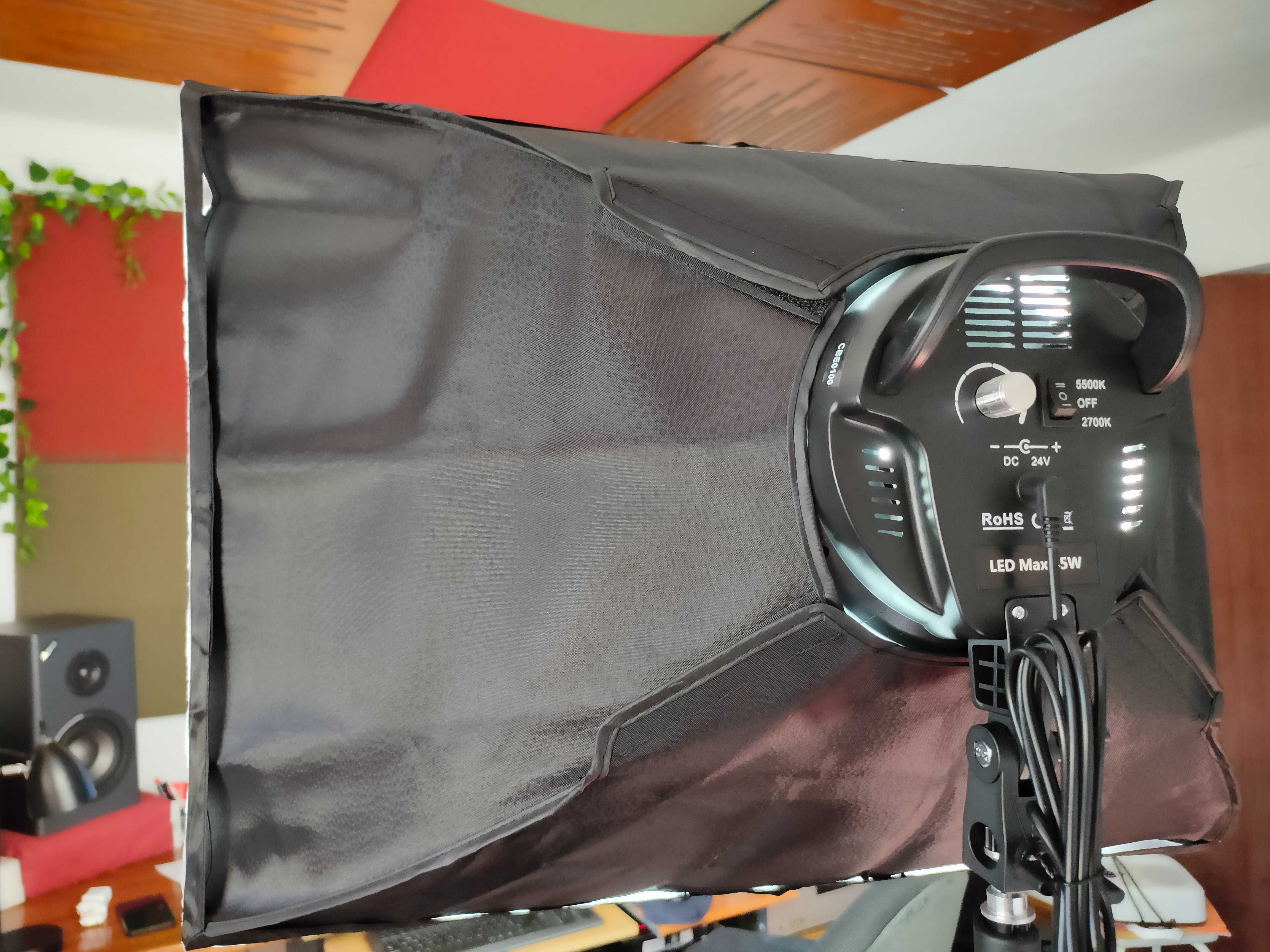 Softbox 50x70 cm com lâmpada LED regulável (NOVO)