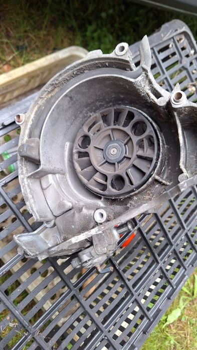 Piaggio 125 Xevo mp3  Pompa wody 3 wyjścia