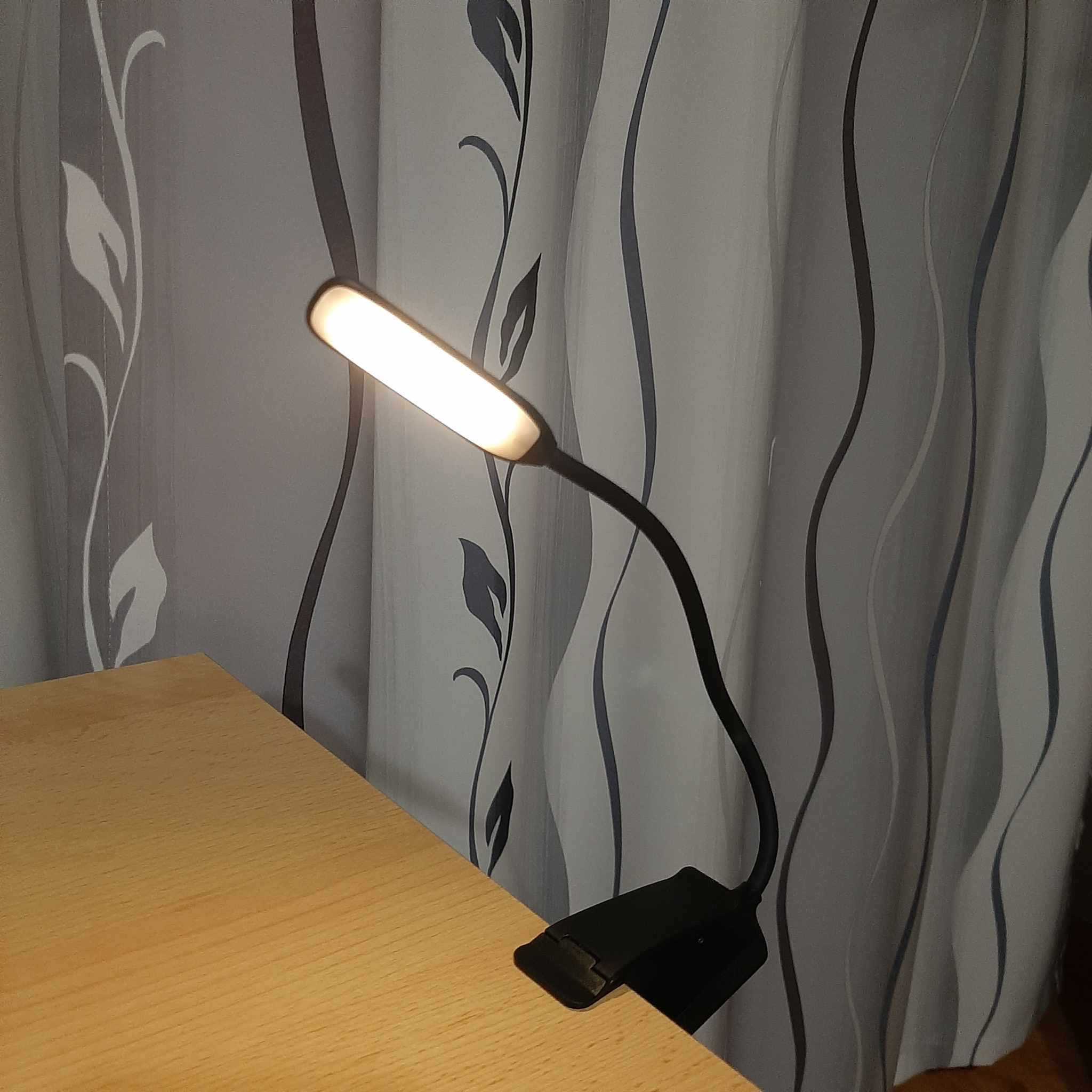 Ściemniana lampka do czytania LED
