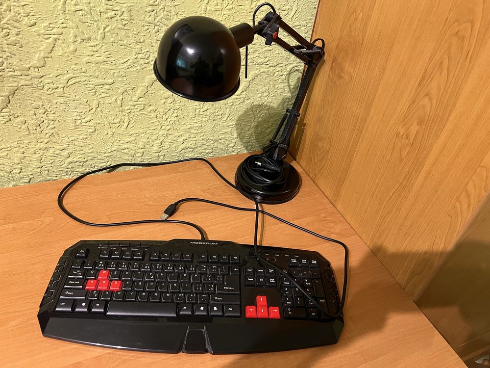Monitor LG Flatrom M237WDP+Tv Box MXqPro 4K