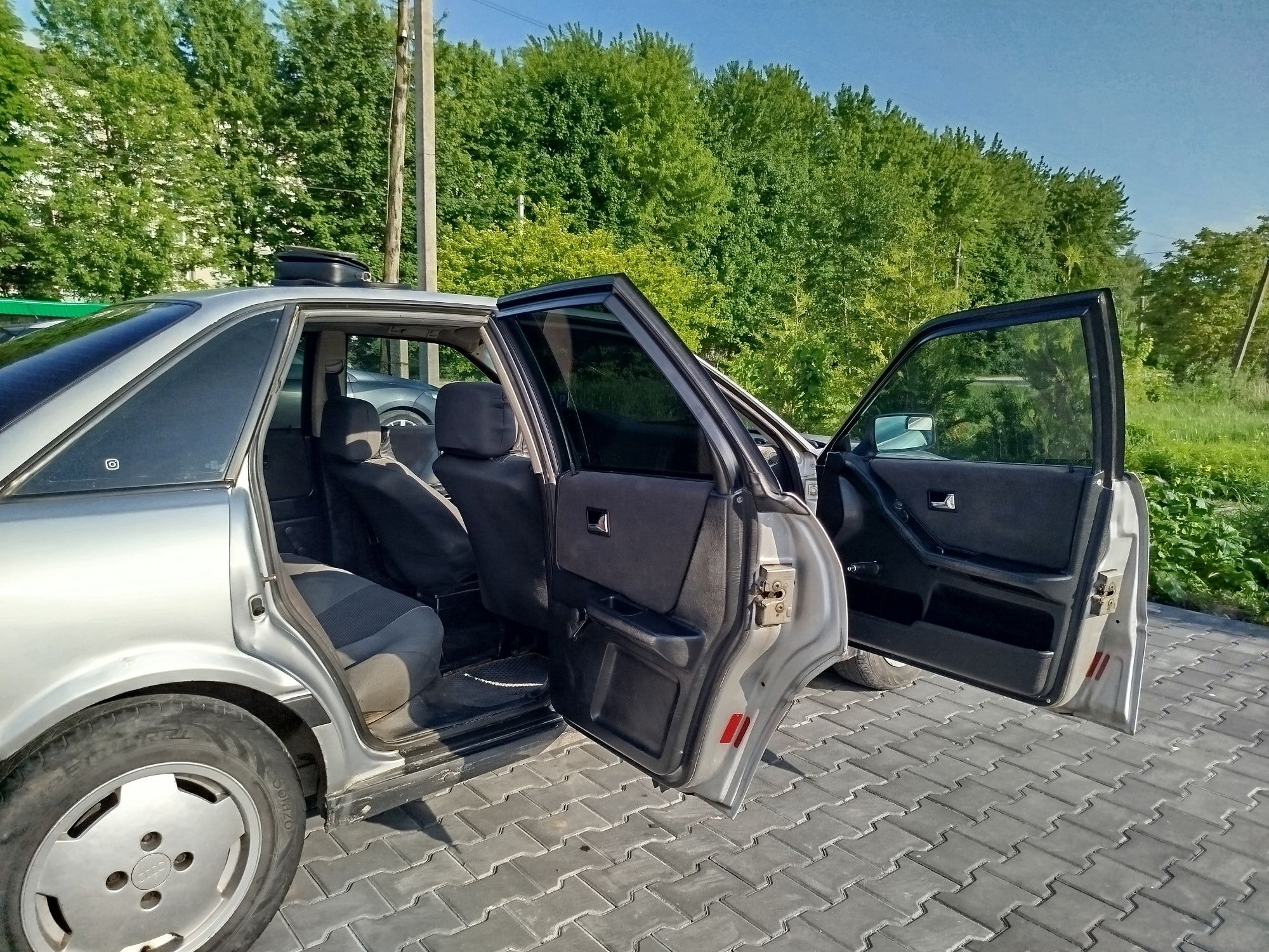 Продам ауді 80б3