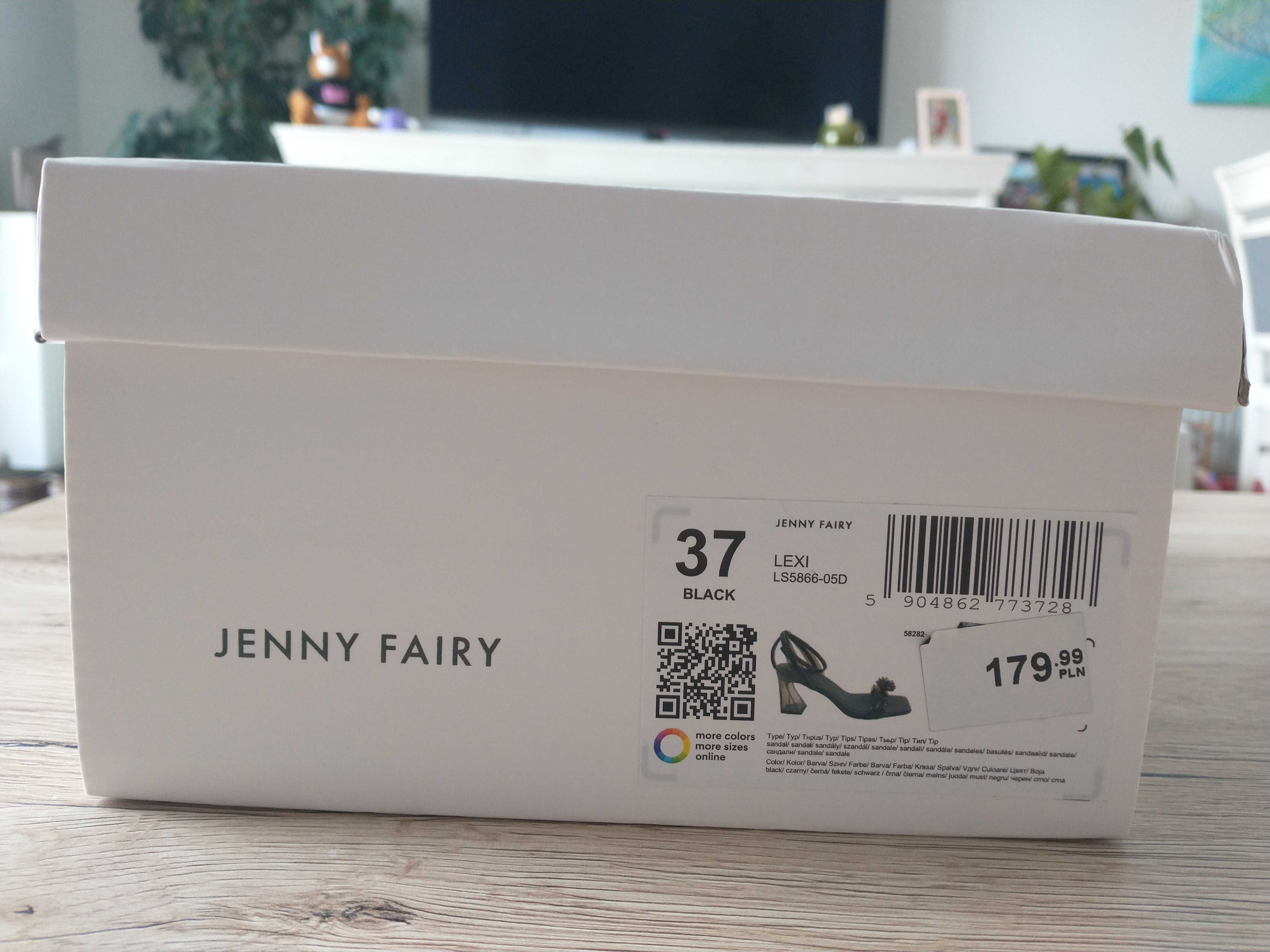 Sandałki CCC Jenny Fairy z kolekcji Emily Ratajkowski rozm. 37