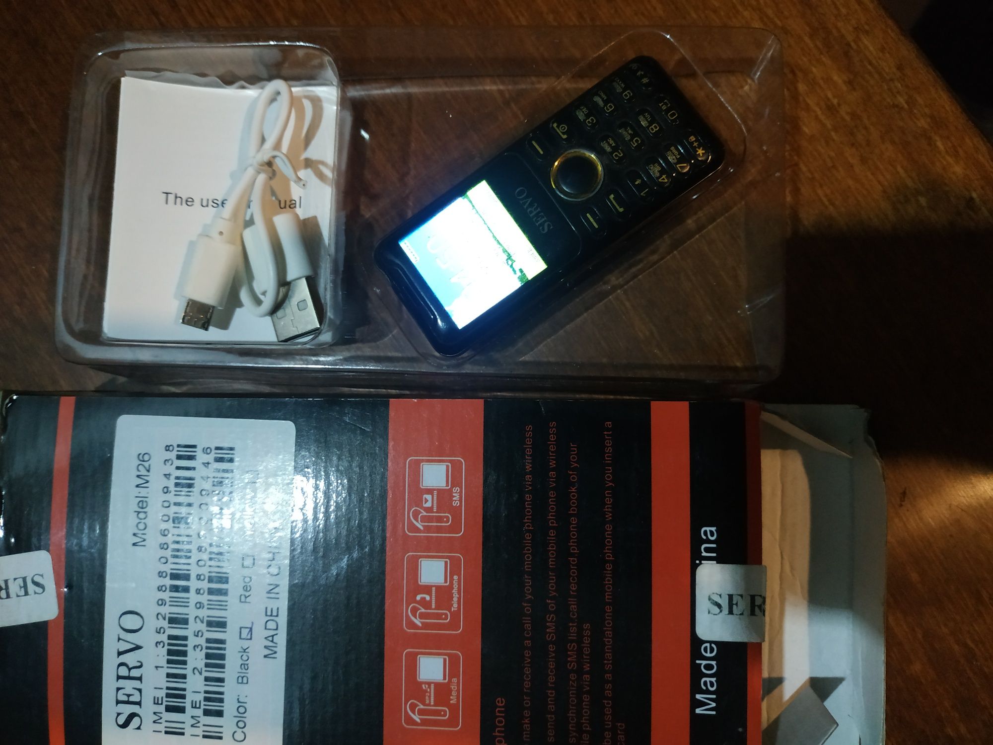 Продам телефон Servo M26