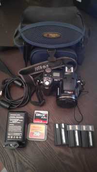 NIKON E8700, 3 Baterias, Carregador, Bolsa, 2 Cartões Mem, Cabo USB