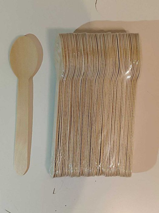 Garfos, colheres, facas de madeira