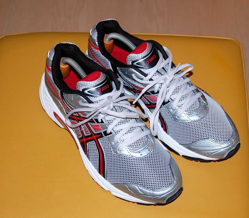 buty sportowe asics 42,5 w stanie jak nowe - czytaj opis
