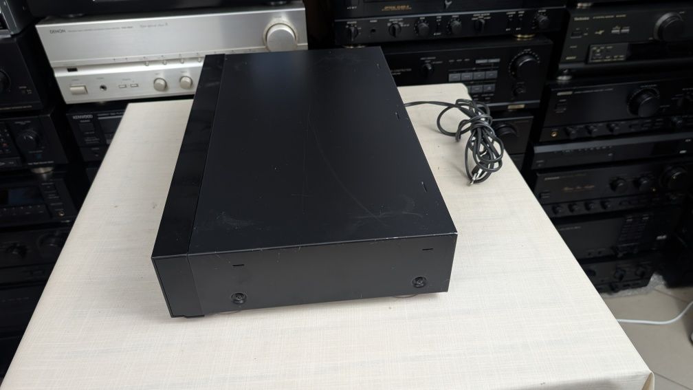 Sony CDP-670 Wysokiej jakość odtwarzac płyt CD
