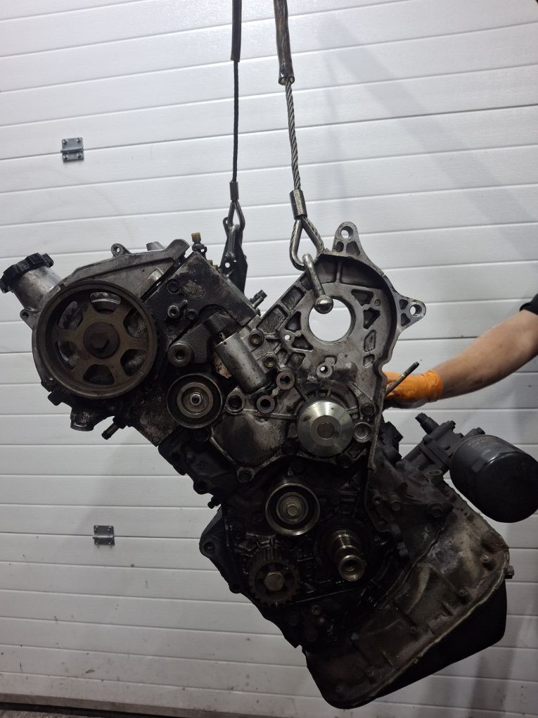 Silnik słupek 2.0 d4d 116km 1cd toyota RAV 4 II 00-05
