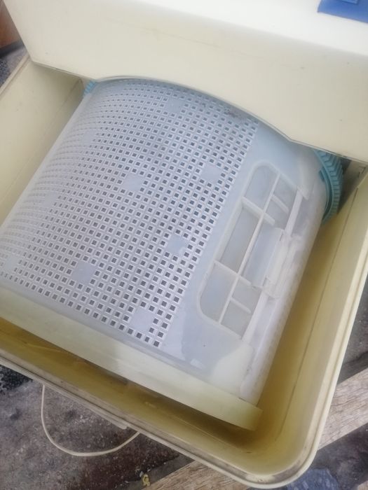 Продам стиральную машинку ВЕЗЕЛИЦА малютка