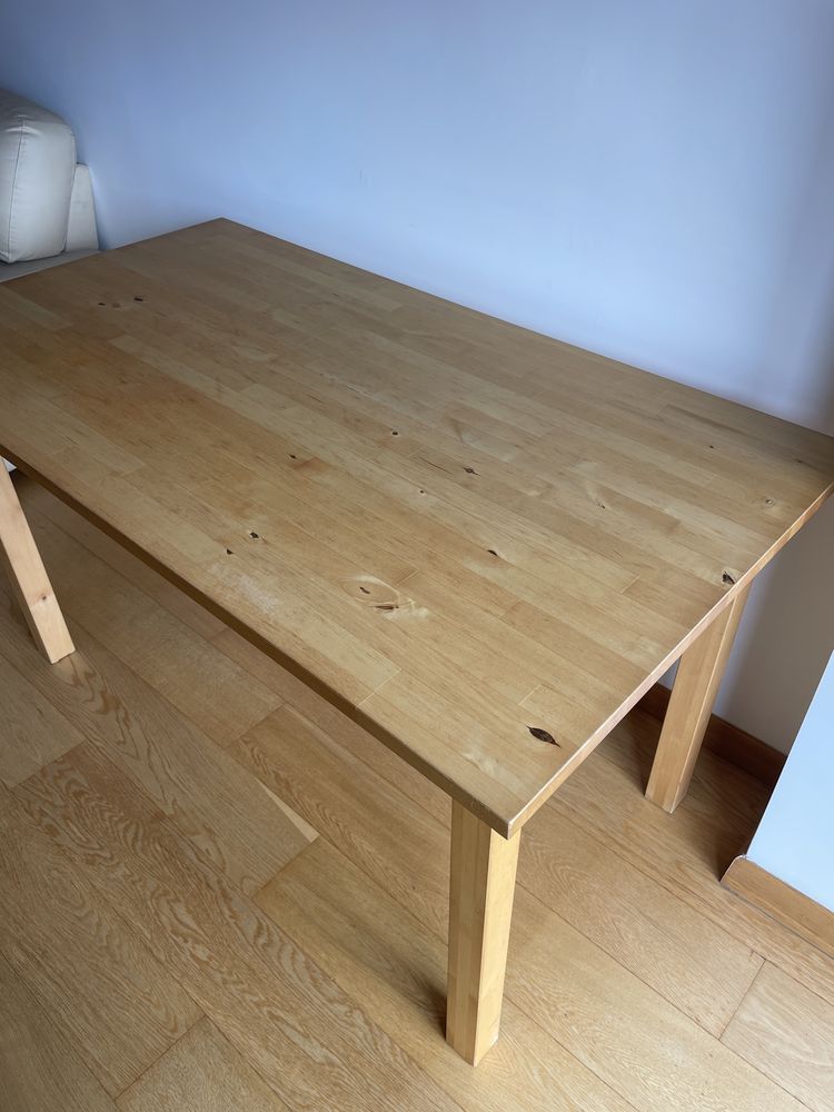 Mesa de madeira Ikea