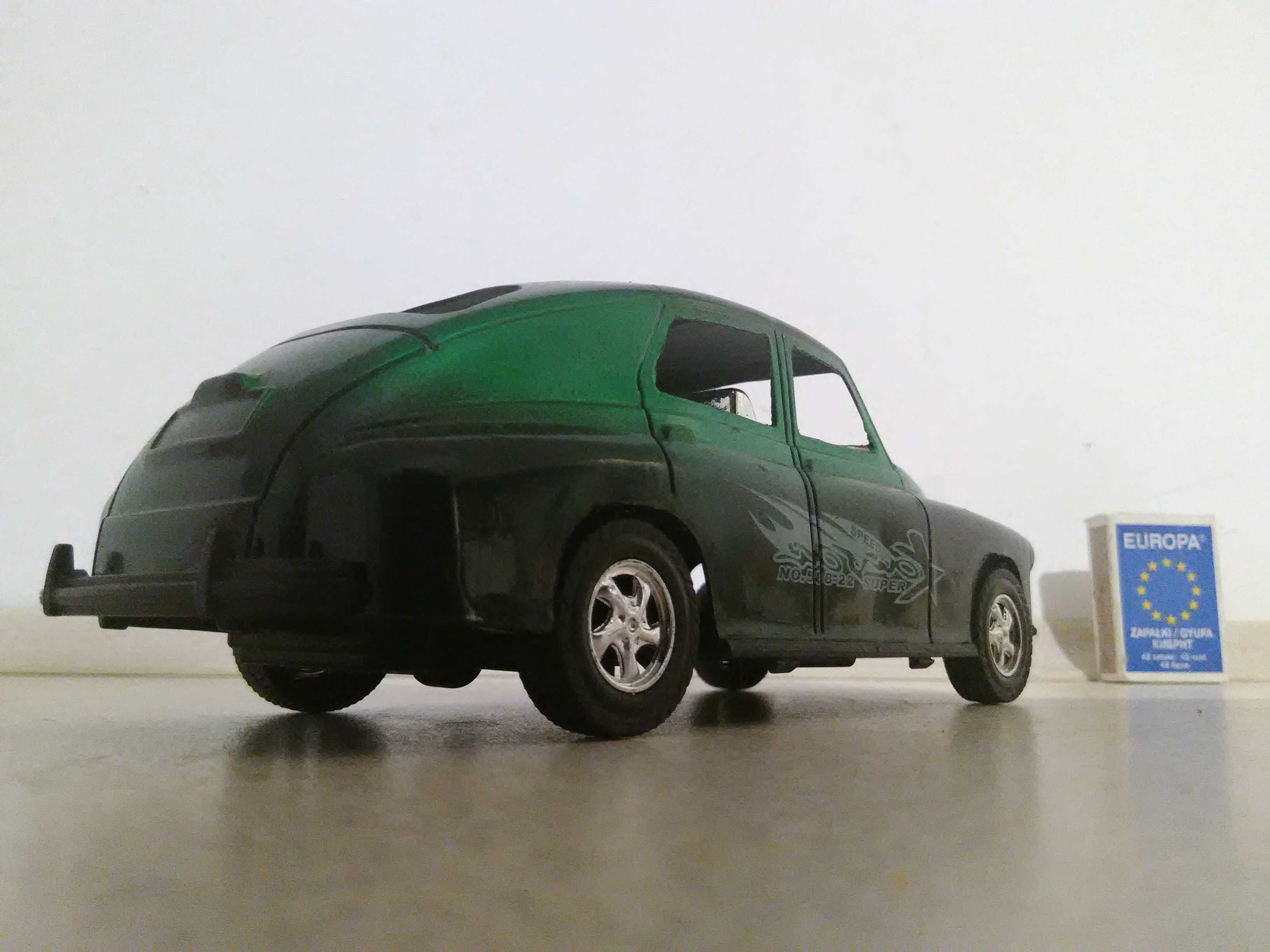 WARSZAWA Garbus MAX Tuning model 1:24 RETRO 1/24 zabytek ( prl czz )