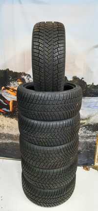 P22 4 x 225/40r18 Vredestein WintRac Pro 92W XL opony zimowe demo