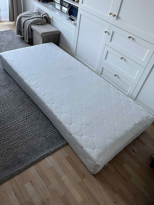 Materac półtwardy 90x200