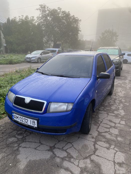Skoda Fabia 2004 • 1.2 бензин • Хороший стан