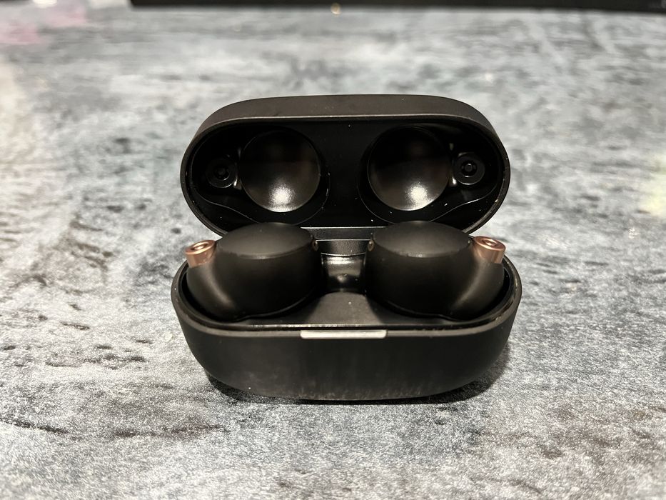 Наушники SONY WF-1000XM4