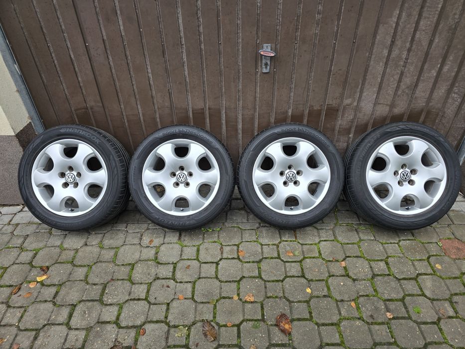 Felgi z oponami 205/55R16 VW New Beetle 5x100 Golf 4 Bora Audi A3 Leon