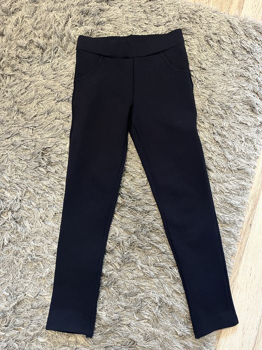 eleganckie spodnie legginsy grube dla dziewczynki 134 9 lat granatowe
