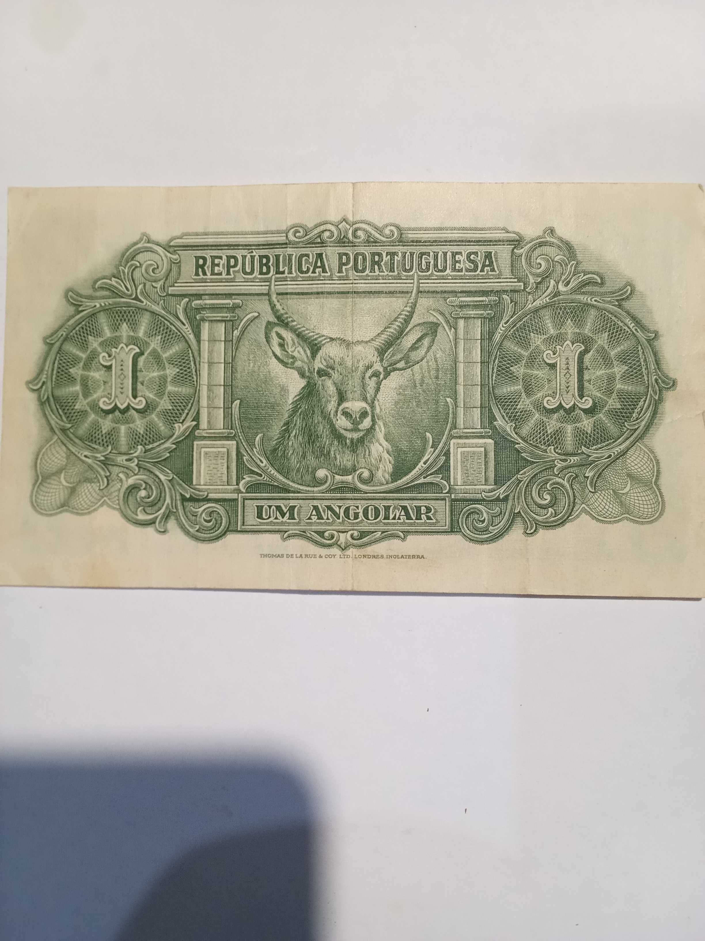 Um Angular de 6 de Outubro de 1948
