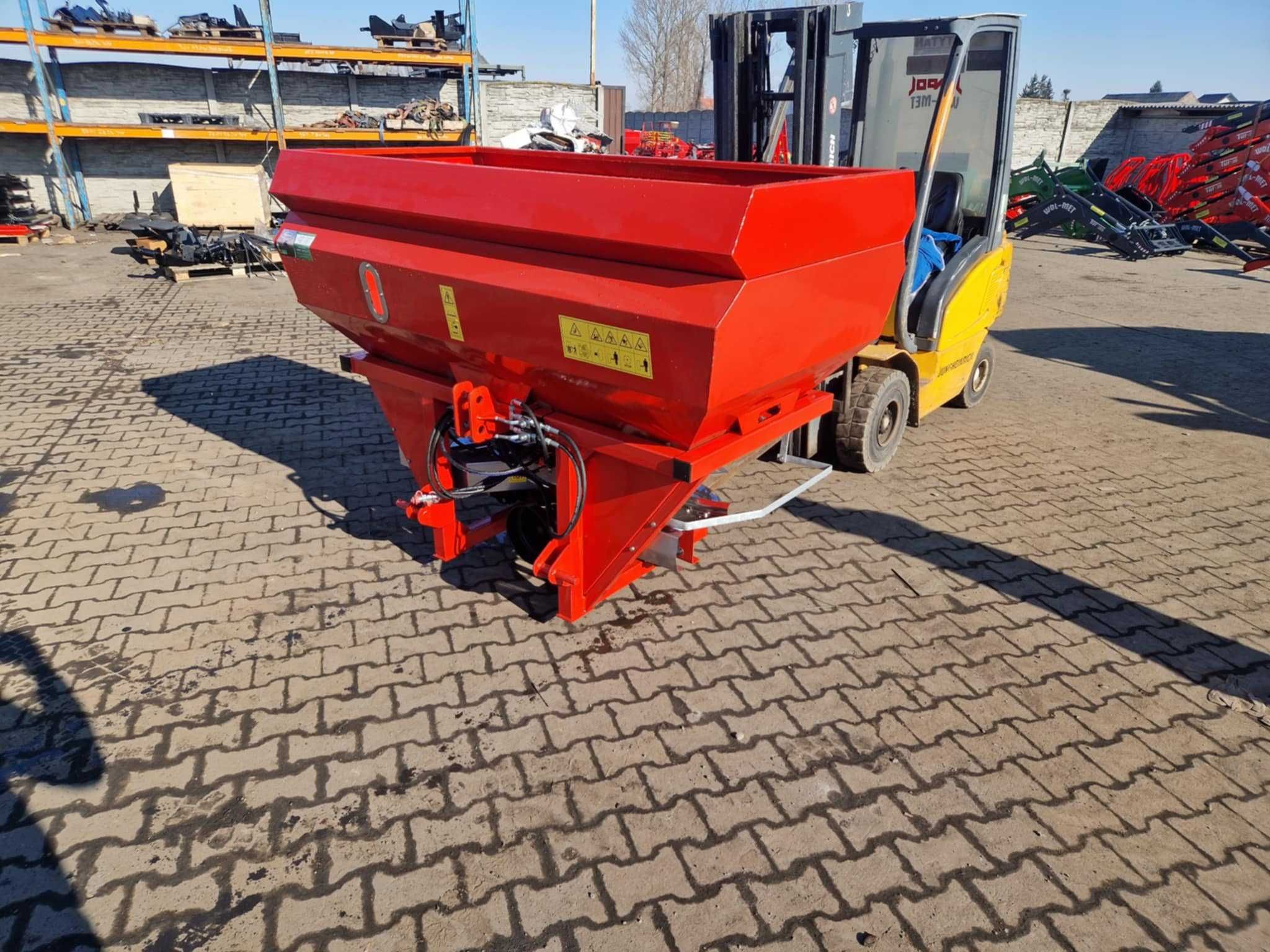 Rozsiewacz 2-talerzowy TYTAN 400L-1600  Firma STRUMYK Dowóz GRATIS