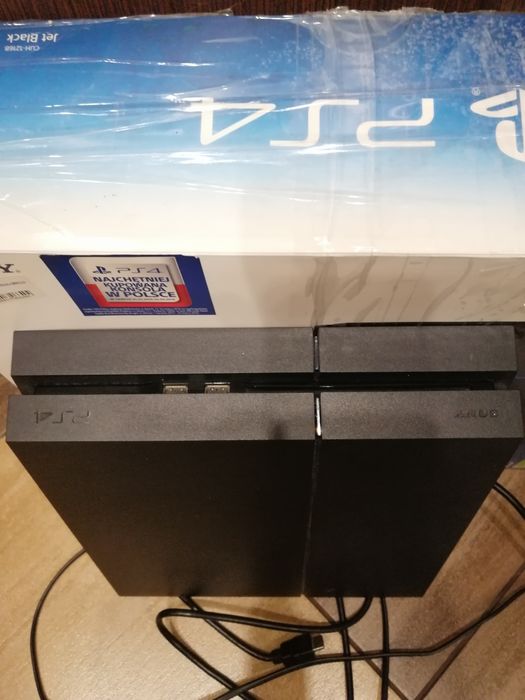 Konsola PlayStation 4, 1TB + Fifa 14,15,16,17,18,19,20,21,22,23,24,